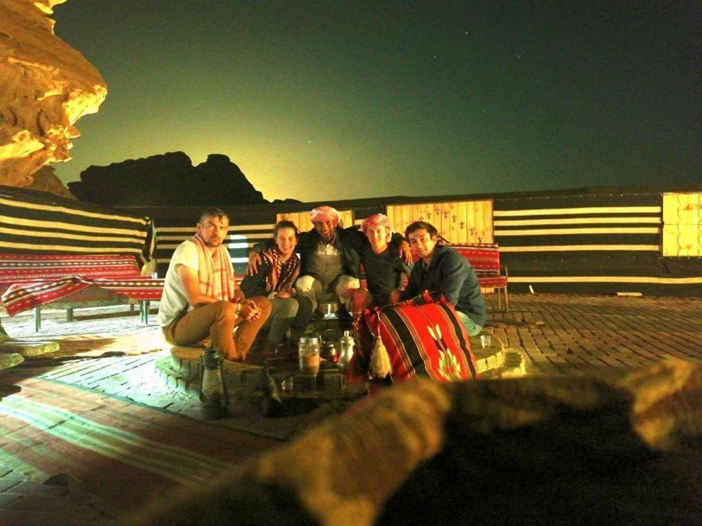 Wadi Rum-Bedouin Tents And Jeep Tours Екстериор снимка