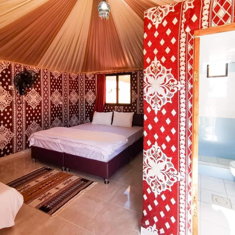Wadi Rum-Bedouin Tents And Jeep Tours Екстериор снимка